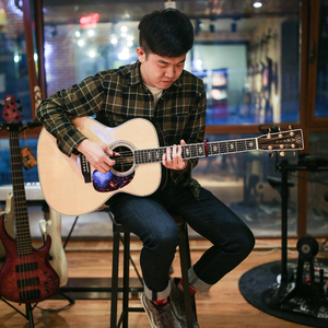 男厕丨2月偷拍合集
